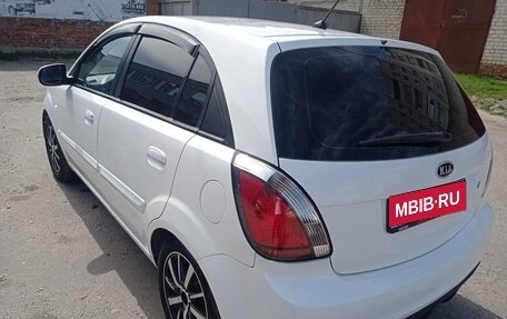 KIA Rio II, 2011 год, 640 000 рублей, 4 фотография