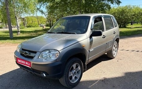 Chevrolet Niva I рестайлинг, 2011 год, 399 000 рублей, 1 фотография
