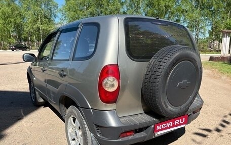 Chevrolet Niva I рестайлинг, 2011 год, 399 000 рублей, 6 фотография