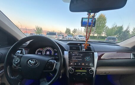 Toyota Camry, 2013 год, 1 900 000 рублей, 12 фотография