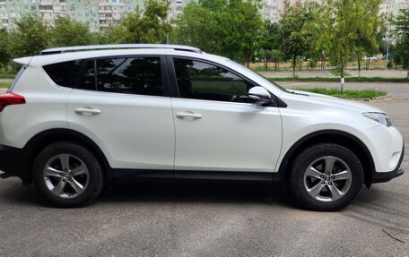 Toyota RAV4, 2015 год, 1 940 000 рублей, 3 фотография