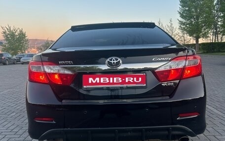Toyota Camry, 2013 год, 1 900 000 рублей, 8 фотография