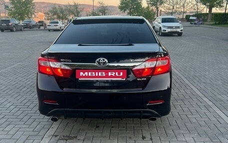 Toyota Camry, 2013 год, 1 900 000 рублей, 5 фотография