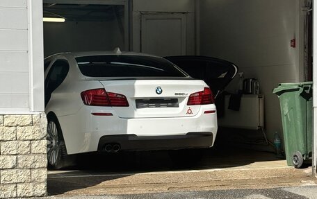 BMW 5 серия, 2011 год, 1 800 000 рублей, 3 фотография