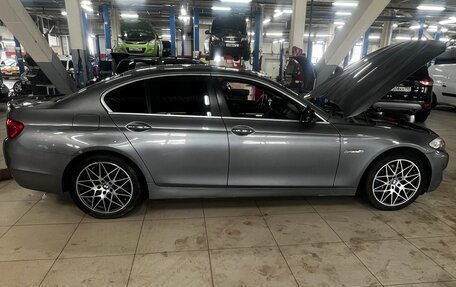BMW 5 серия, 2011 год, 1 500 000 рублей, 7 фотография