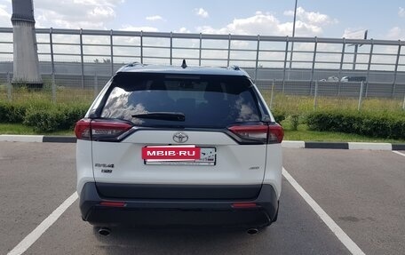 Toyota RAV4, 2021 год, 4 450 000 рублей, 5 фотография