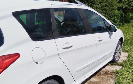 Peugeot 308 II, 2011 год, 690 000 рублей, 3 фотография