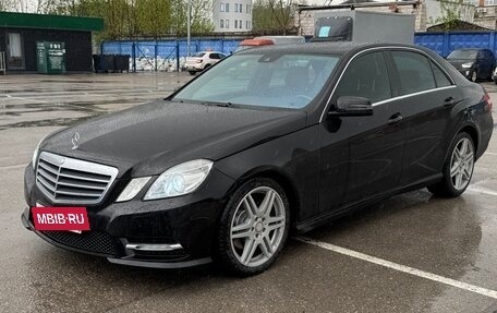 Mercedes-Benz E-Класс, 2012 год, 1 780 000 рублей, 5 фотография