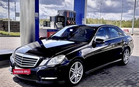 Mercedes-Benz E-Класс, 2012 год, 1 780 000 рублей, 2 фотография