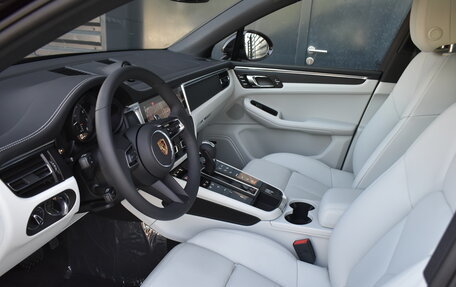 Porsche Macan I рестайлинг, 2025 год, 14 414 000 рублей, 10 фотография