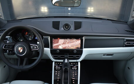 Porsche Macan I рестайлинг, 2025 год, 14 414 000 рублей, 14 фотография