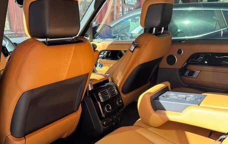 Land Rover Range Rover IV рестайлинг, 2018 год, 8 800 000 рублей, 4 фотография
