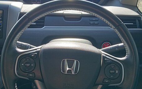 Honda Freed II, 2017 год, 1 800 000 рублей, 33 фотография
