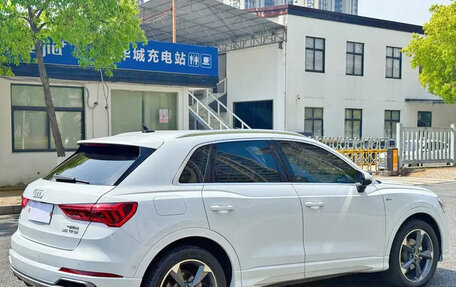 Audi Q3, 2022 год, 2 392 120 рублей, 5 фотография