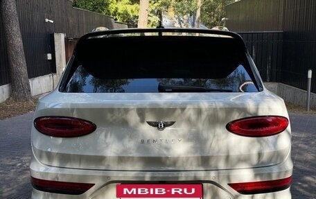 Bentley Bentayga I, 2021 год, 24 000 000 рублей, 5 фотография
