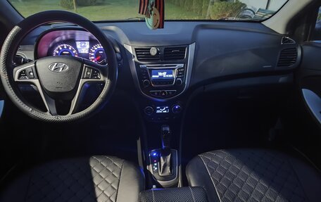 Hyundai Solaris II рестайлинг, 2016 год, 1 100 000 рублей, 2 фотография