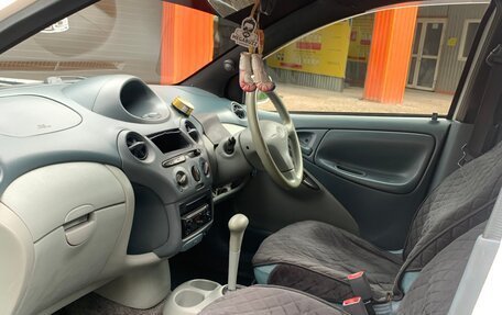 Toyota Vitz, 2000 год, 444 000 рублей, 9 фотография