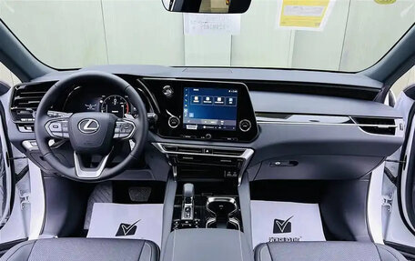 Lexus RX IV рестайлинг, 2025 год, 6 510 000 рублей, 9 фотография