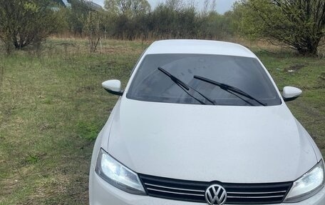 Volkswagen Jetta VI, 2015 год, 900 000 рублей, 11 фотография