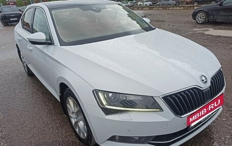 Skoda Superb III рестайлинг, 2015 год, 1 880 000 рублей, 11 фотография
