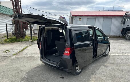 Honda Freed I, 2010 год, 1 245 000 рублей, 10 фотография