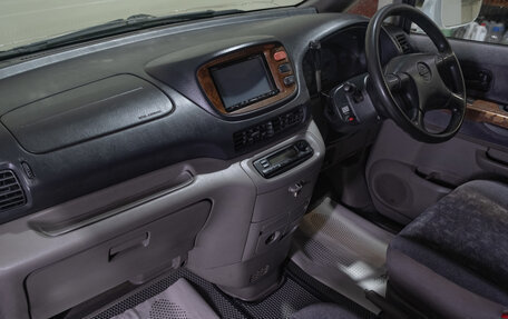 Nissan Serena II, 2001 год, 539 000 рублей, 16 фотография