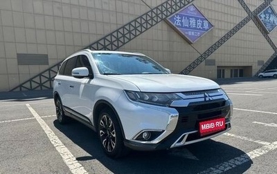Mitsubishi Outlander III рестайлинг 3, 2022 год, 2 440 000 рублей, 1 фотография