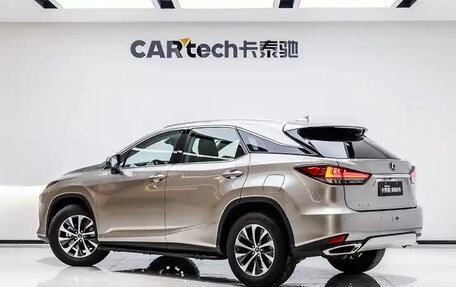 Lexus RX IV рестайлинг, 2021 год, 4 380 000 рублей, 7 фотография