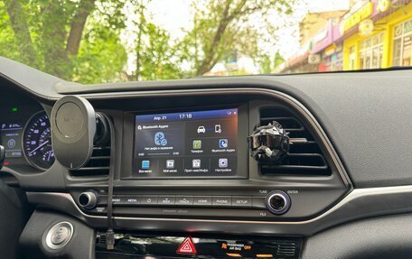 Hyundai Elantra VI рестайлинг, 2019 год, 1 600 000 рублей, 7 фотография