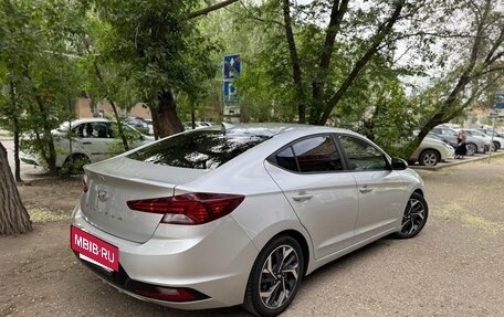 Hyundai Elantra VI рестайлинг, 2019 год, 1 600 000 рублей, 5 фотография