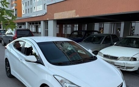 Hyundai Avante, 2011 год, 710 000 рублей, 2 фотография