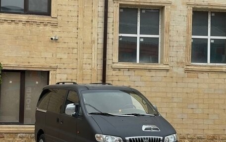 Hyundai Starex I рестайлинг, 2002 год, 890 000 рублей, 13 фотография
