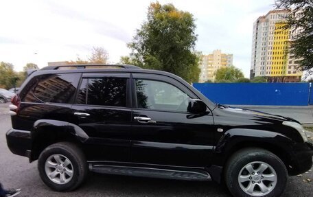 Toyota Land Cruiser Prado 120 рестайлинг, 2006 год, 2 000 000 рублей, 4 фотография