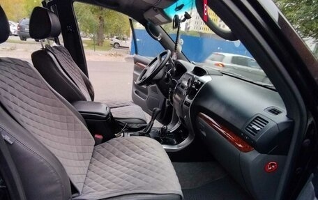 Toyota Land Cruiser Prado 120 рестайлинг, 2006 год, 2 000 000 рублей, 3 фотография