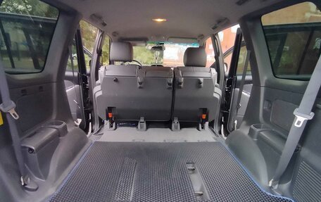 Toyota Land Cruiser Prado 120 рестайлинг, 2006 год, 2 000 000 рублей, 13 фотография