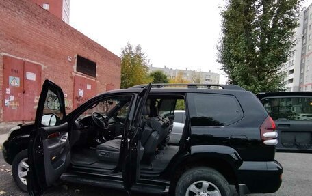 Toyota Land Cruiser Prado 120 рестайлинг, 2006 год, 2 000 000 рублей, 9 фотография