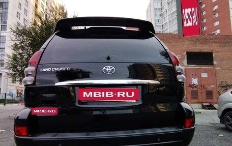 Toyota Land Cruiser Prado 120 рестайлинг, 2006 год, 2 000 000 рублей, 7 фотография