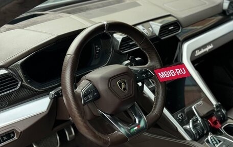Lamborghini Urus I, 2020 год, 20 000 000 рублей, 17 фотография
