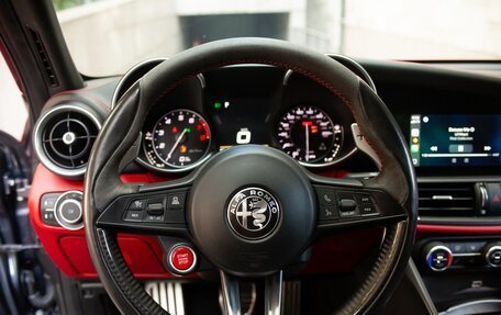 Alfa Romeo Giulia II, 2017 год, 6 400 000 рублей, 13 фотография
