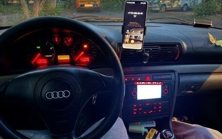 Audi A4, 1999 год, 575 000 рублей, 3 фотография