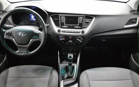 Hyundai Solaris II рестайлинг, 2018 год, 967 000 рублей, 14 фотография