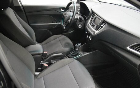 Hyundai Solaris II рестайлинг, 2018 год, 967 000 рублей, 12 фотография