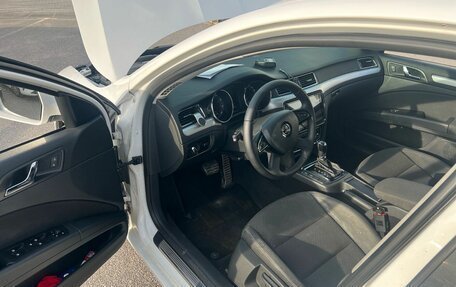Skoda Superb III рестайлинг, 2013 год, 999 000 рублей, 5 фотография