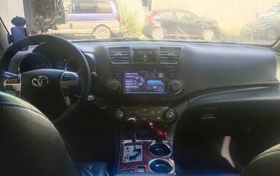 Toyota Highlander III, 2011 год, 2 400 000 рублей, 1 фотография