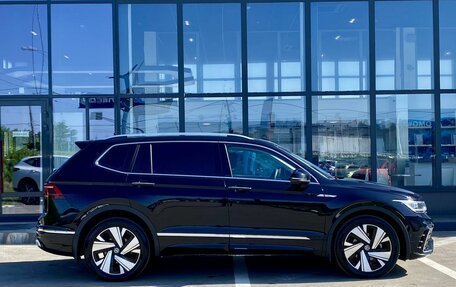 Volkswagen Tiguan II, 2023 год, 4 339 000 рублей, 4 фотография