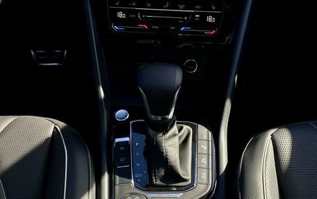 Volkswagen Tiguan II, 2023 год, 4 339 000 рублей, 16 фотография