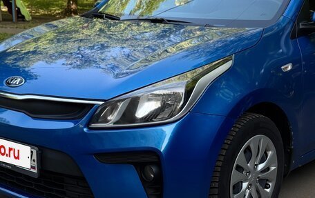 KIA Rio IV, 2017 год, 999 000 рублей, 2 фотография