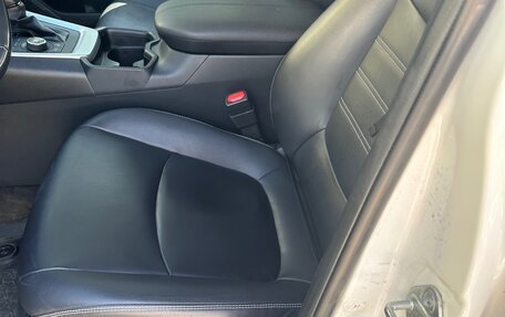 Toyota RAV4, 2019 год, 3 200 000 рублей, 13 фотография