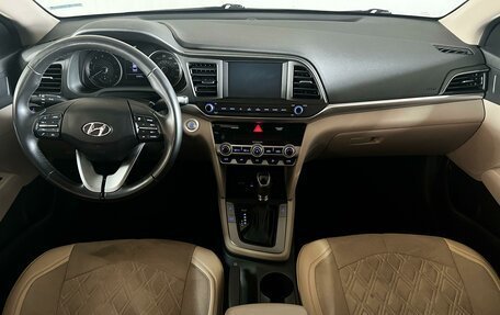 Hyundai Elantra VI рестайлинг, 2019 год, 1 390 000 рублей, 11 фотография