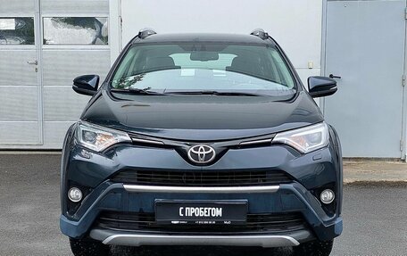 Toyota RAV4, 2017 год, 2 349 000 рублей, 2 фотография